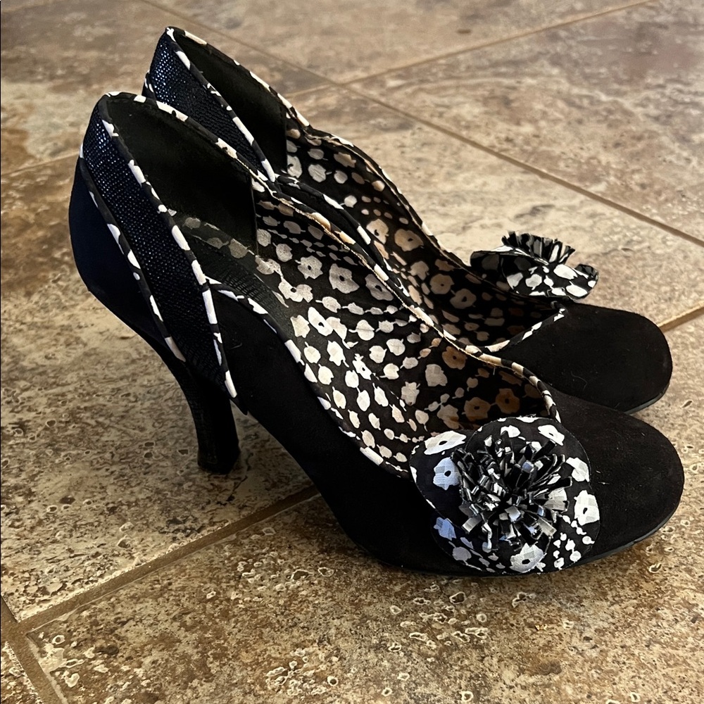 Elegant Black and White Floral Heels